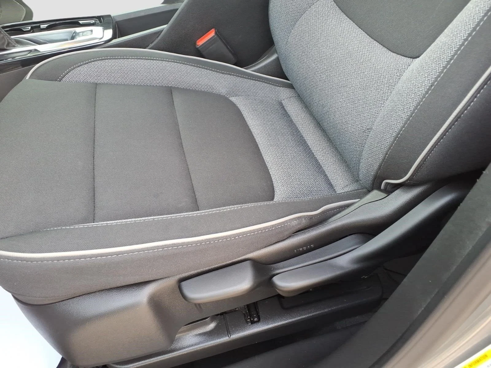 Used 2024 Sterling Gray Metallic Gzb Chevrolet LT image 16