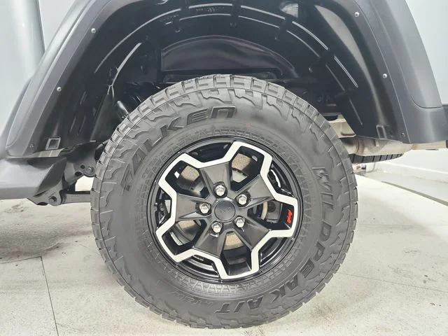 Used 2023 Silver Jeep Rubicon image 44