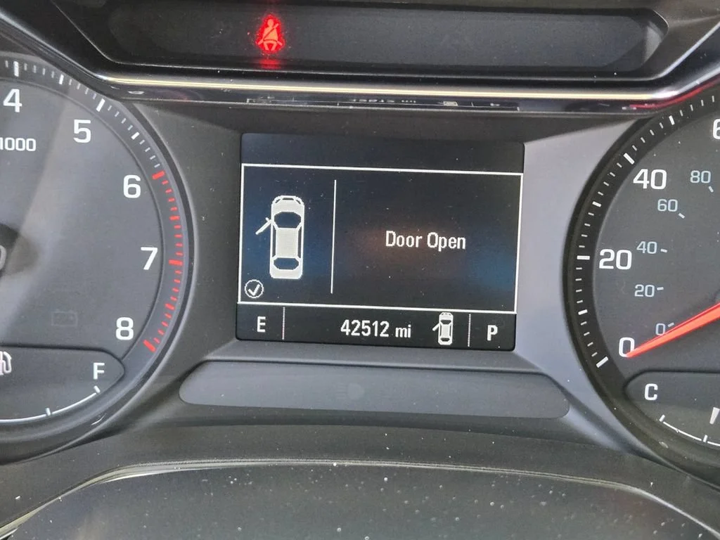 Used 2022 Mosaic Black Metallic Chevrolet LT image 23