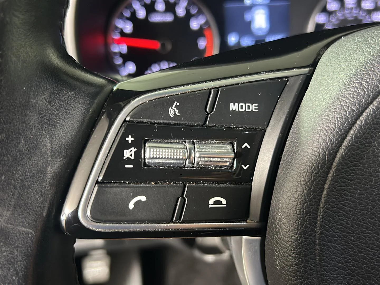 Used 2022 Steel Gray Kia EX image 22