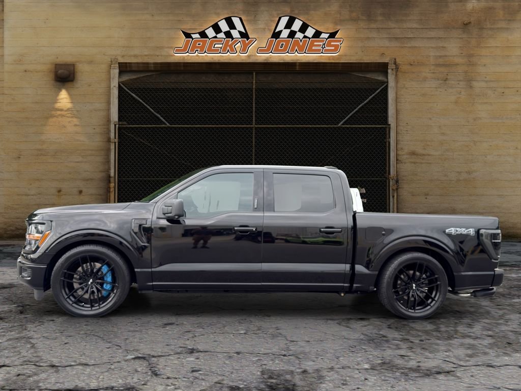 Used 2024 Agate Black Metallic Ford XLT image 3