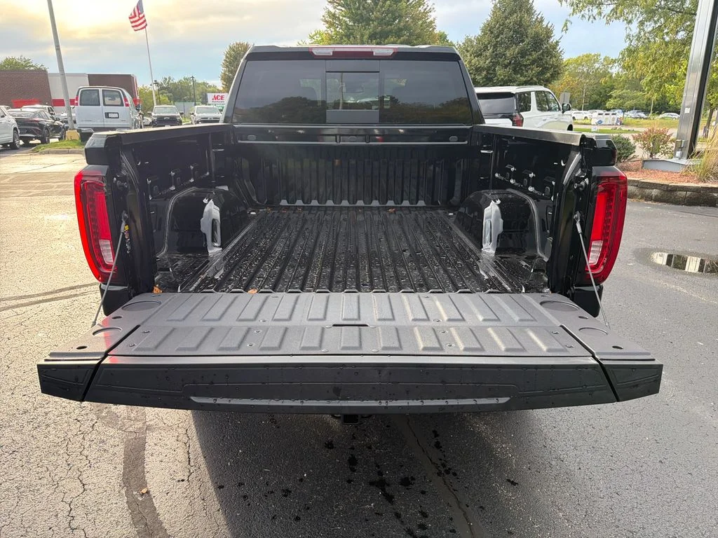 2026 GMC Sierra 1500 SLT - Photo 23