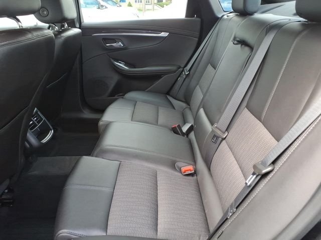 Used 2019 Black Chevrolet LT image 12