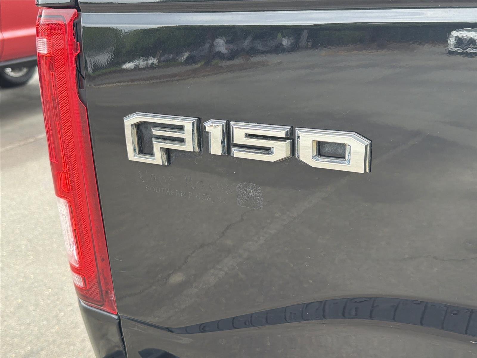 Used 2016  Ford XL image 29