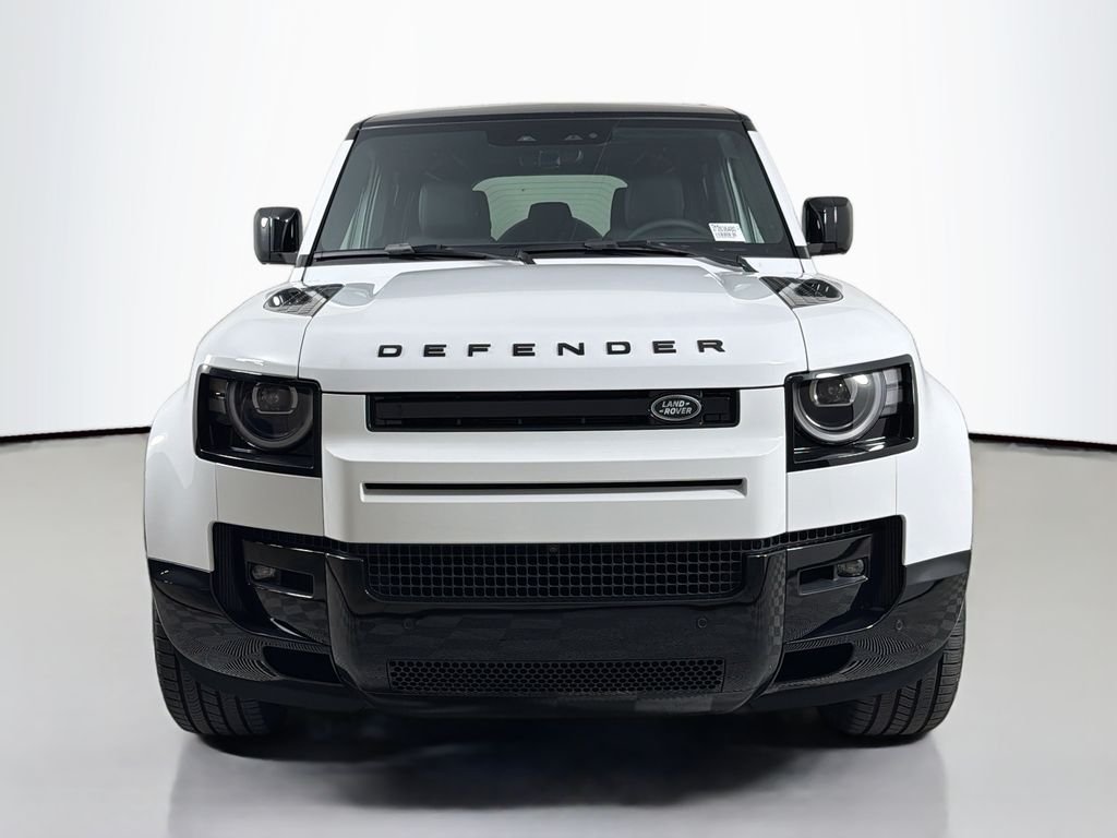 New 2026 Fuji White Land Rover X-Dynamic SE image 2