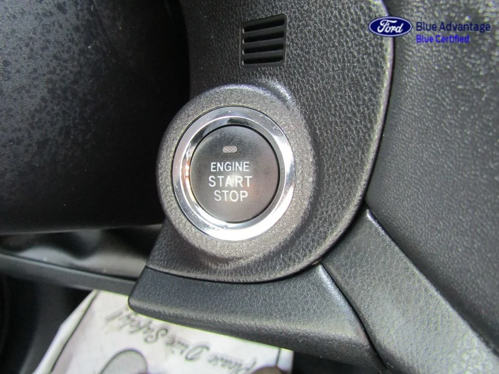 Certified Used 2025 Ice Silver Metallic Subaru Limited image 33
