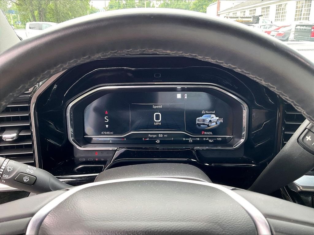 Used 2023 White GMC Elevation image 15