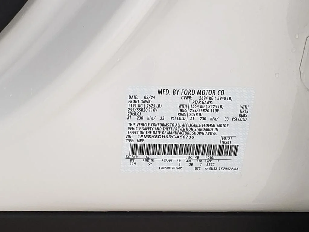 Certified Used 2024 White Metallic Ford XLT image 26