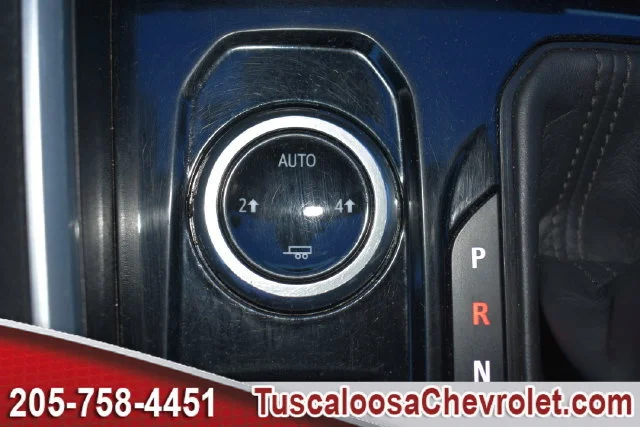 Used 2023 SUMMIT WHITE Chevrolet 4WD LT image 37