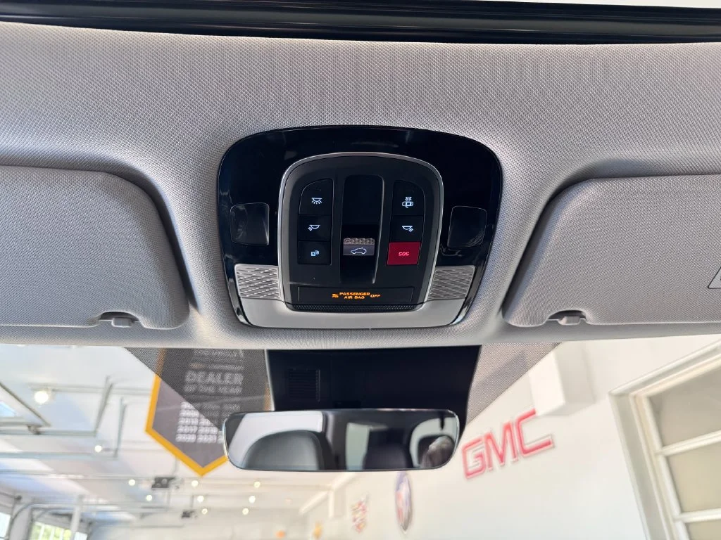 Used 2025 White Hyundai XRT image 29