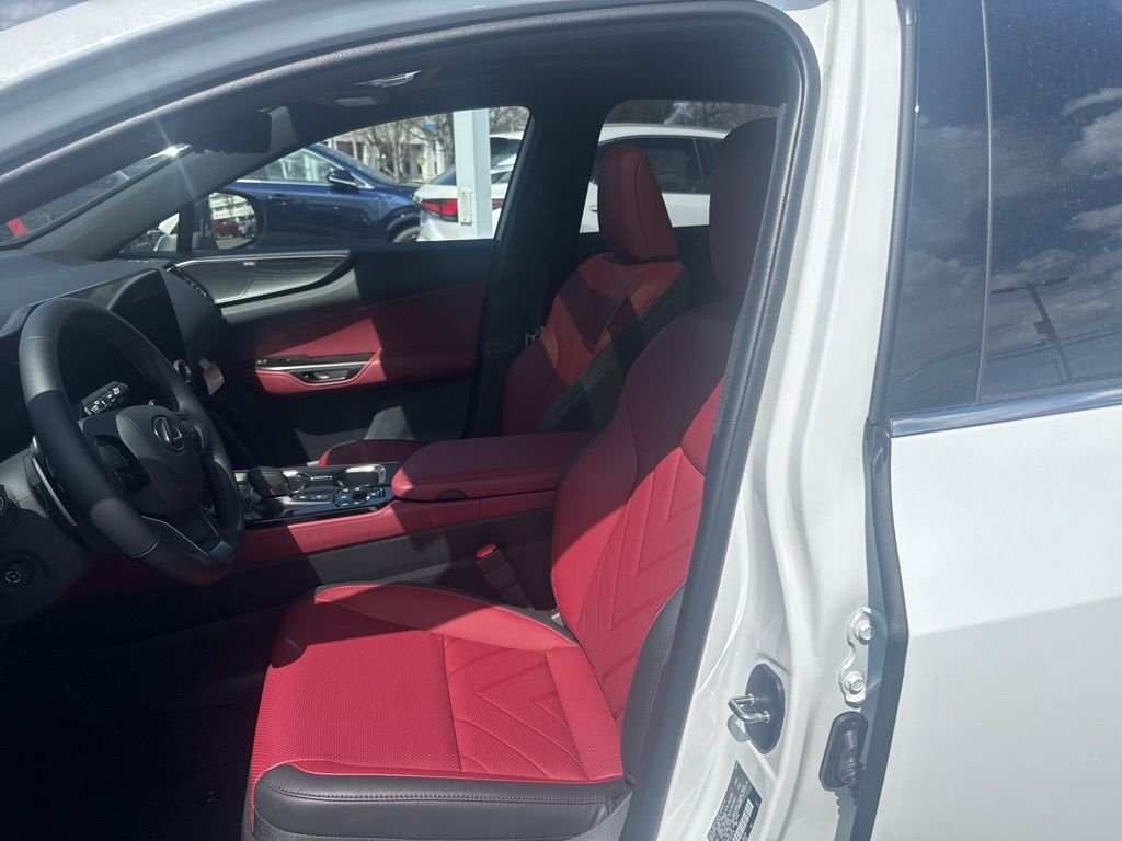 2026 Lexus NX 450h+ Luxury - Photo 6