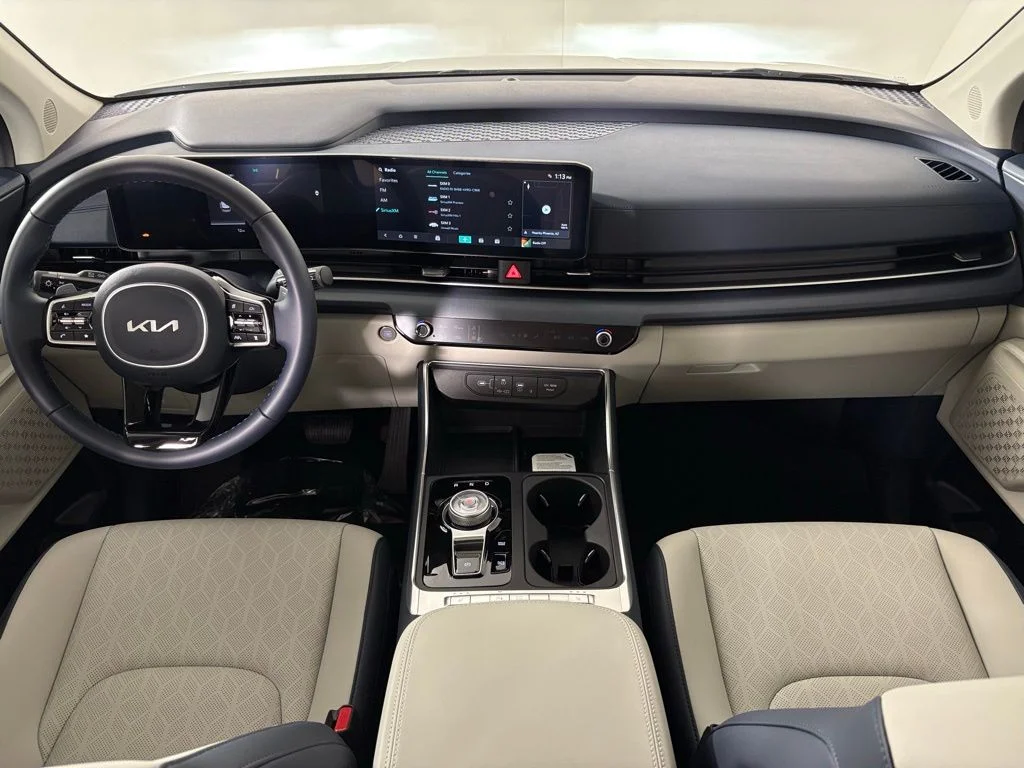New 2026 Ceramic Silver Kia EX image 32