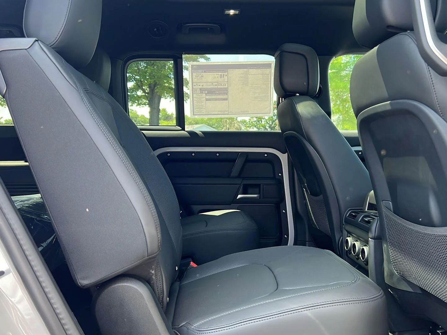 New 2026 Borasco Grey Metallic Land Rover X-Dynamic SE image 28