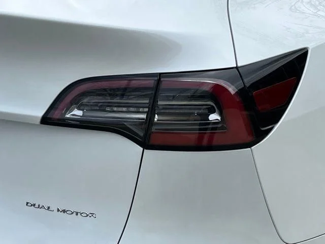 Used 2020 White Tesla Long Range image 10