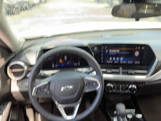Used 2025 White Chevrolet ACTIV image 13