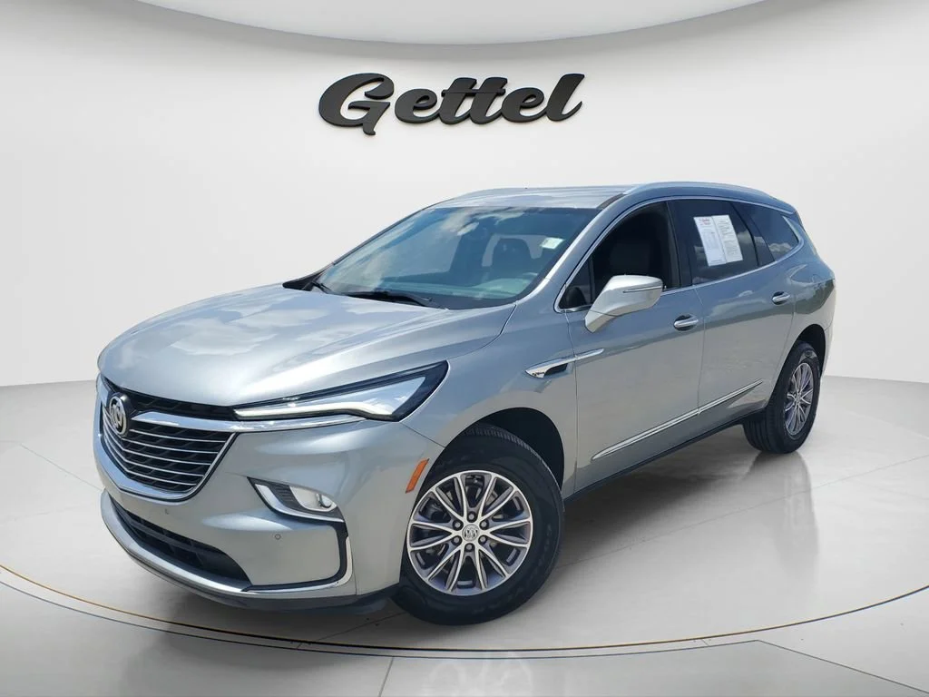 2023 Buick Enclave Essence's photo