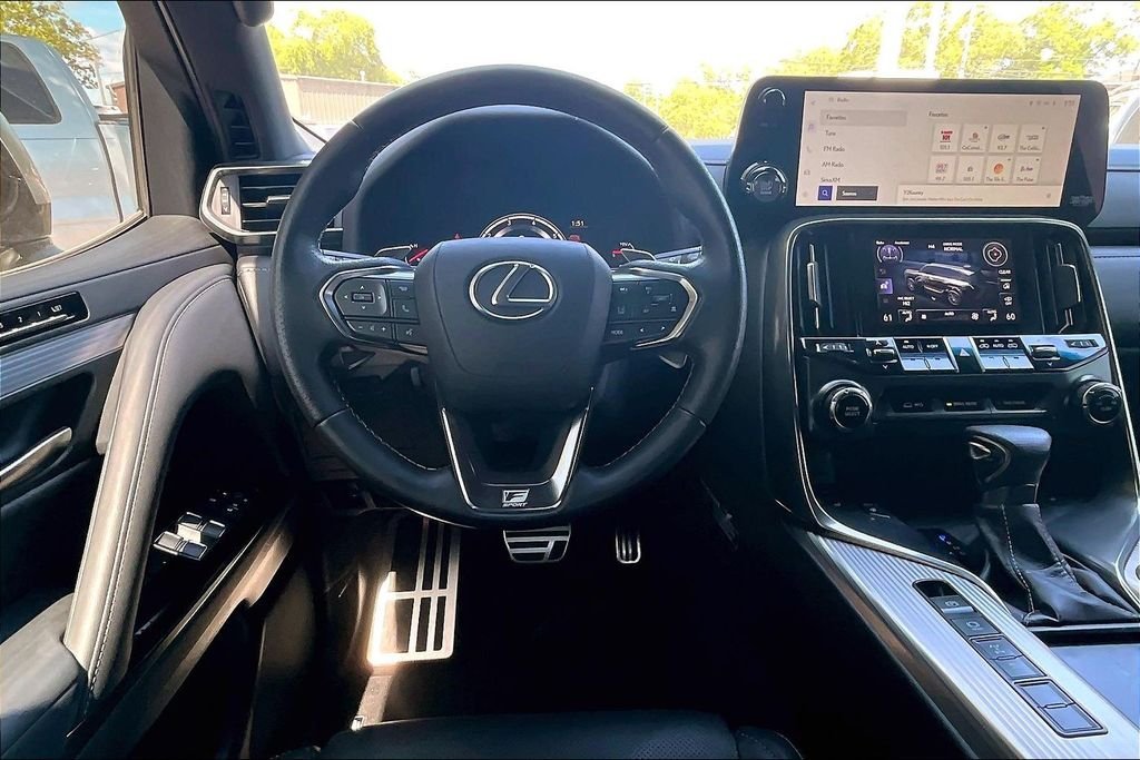 Used 2023 Silver Lexus 600 F SPORT image 7