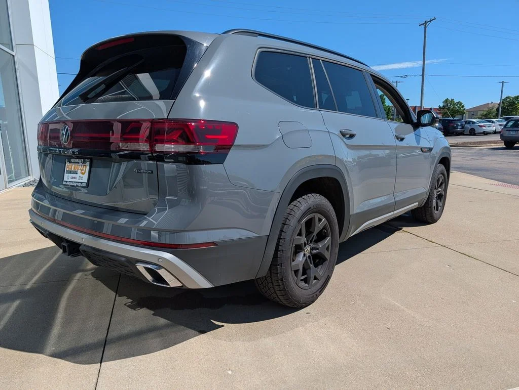 Certified Used 2025 Gray Volkswagen 2.0T Peak Edition image 4