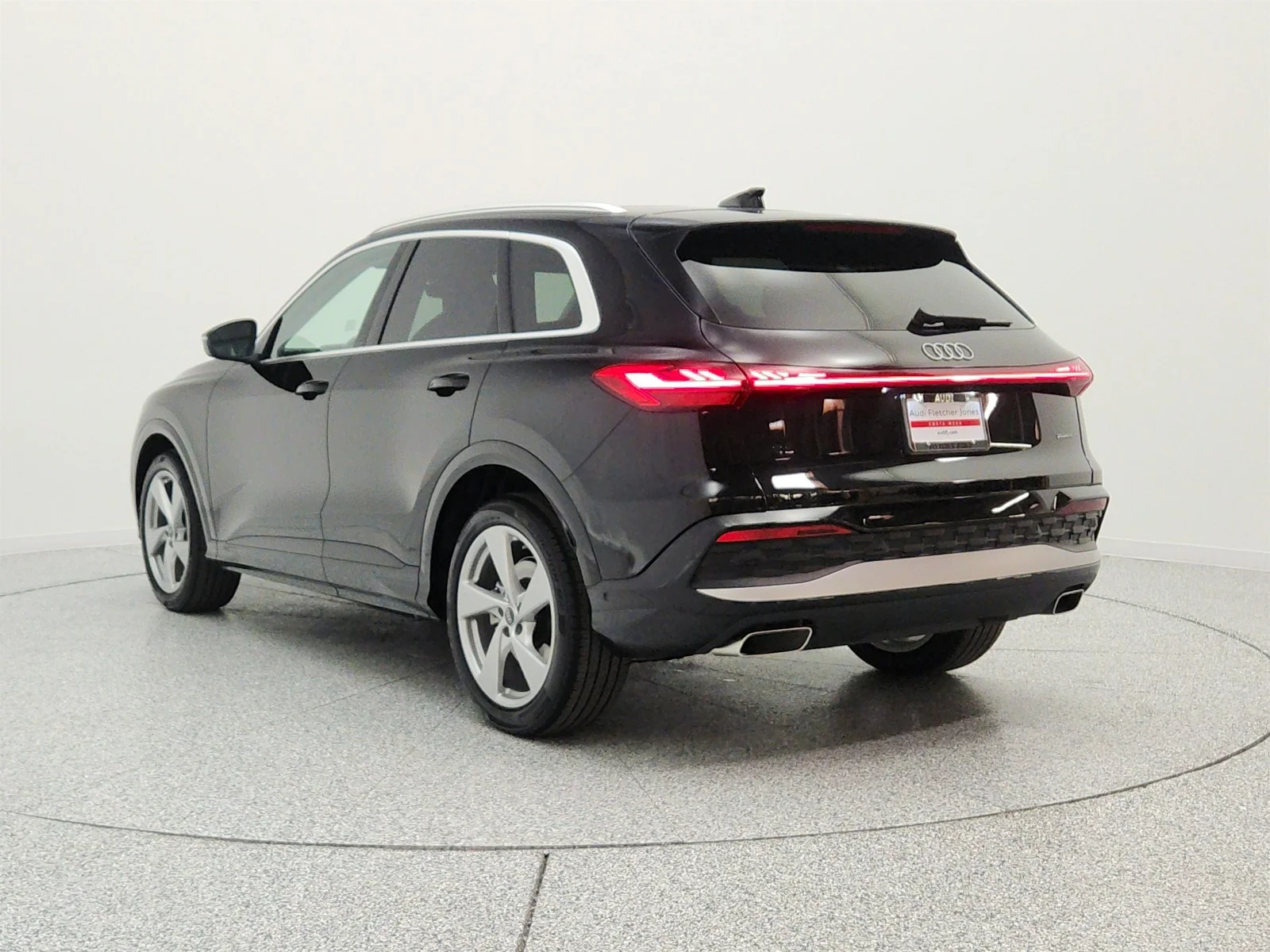 Used 2025 Mythos Black Metallic Audi Prestige 2.0 TFSI quattro image 7
