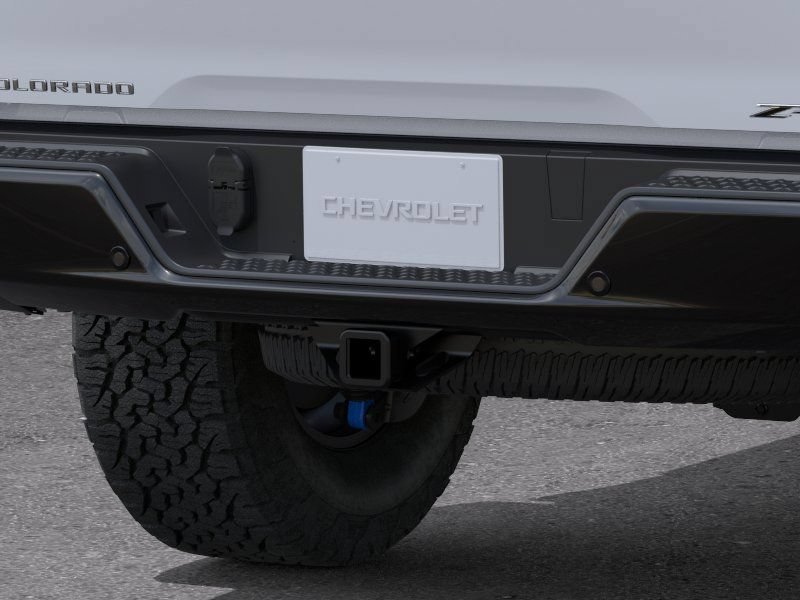 New 2026 Summit White Chevrolet ZR2 image 14