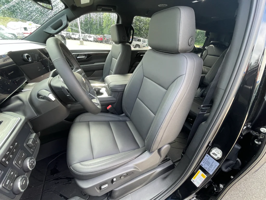 2026 Chevrolet Tahoe LT - Photo 28