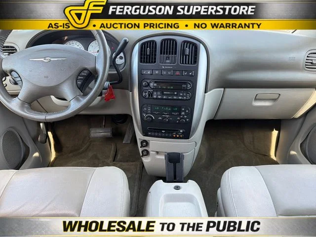 Used 2006 Gold Chrysler Touring image 9
