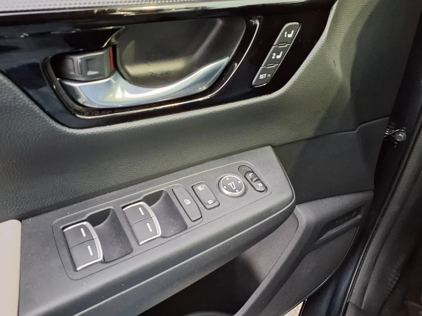 Used 2025 Gray Honda EX-L image 23