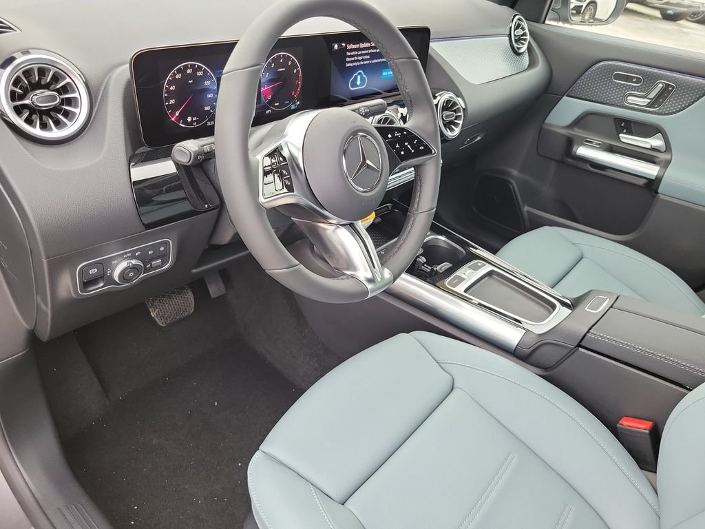 New 2026 Mountain Grey Metallic Mercedes-Benz GLA 250 image 18