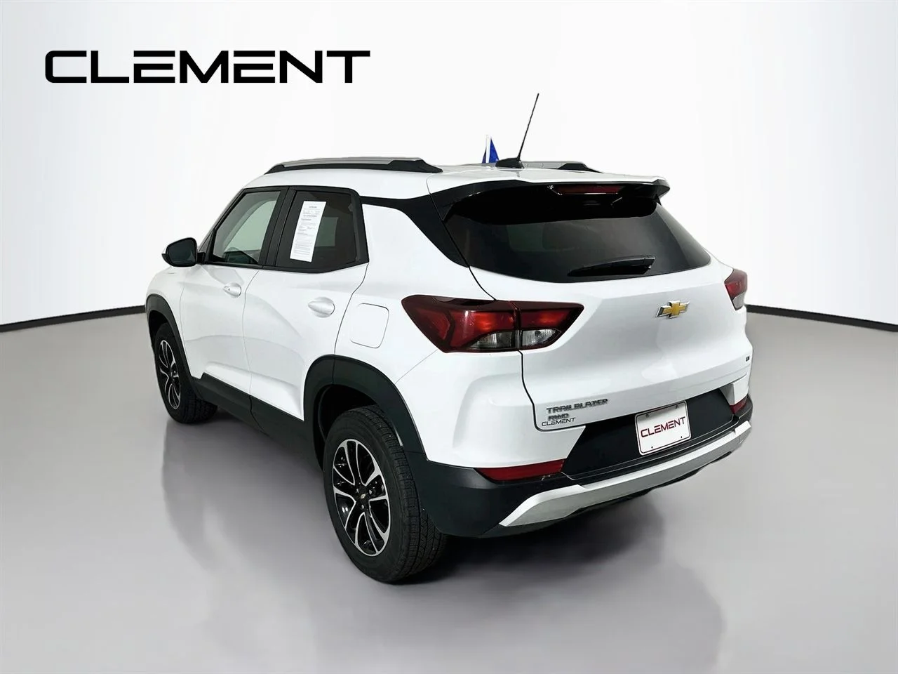 Certified Used 2025 Summit White Chevrolet LT image 10