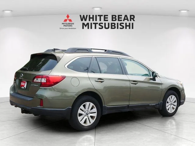 Used 2016 Green Metallic Subaru 2.5i Premium image 5