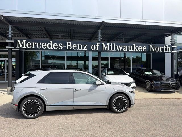 Used 2023 Gray Hyundai Limited image 1