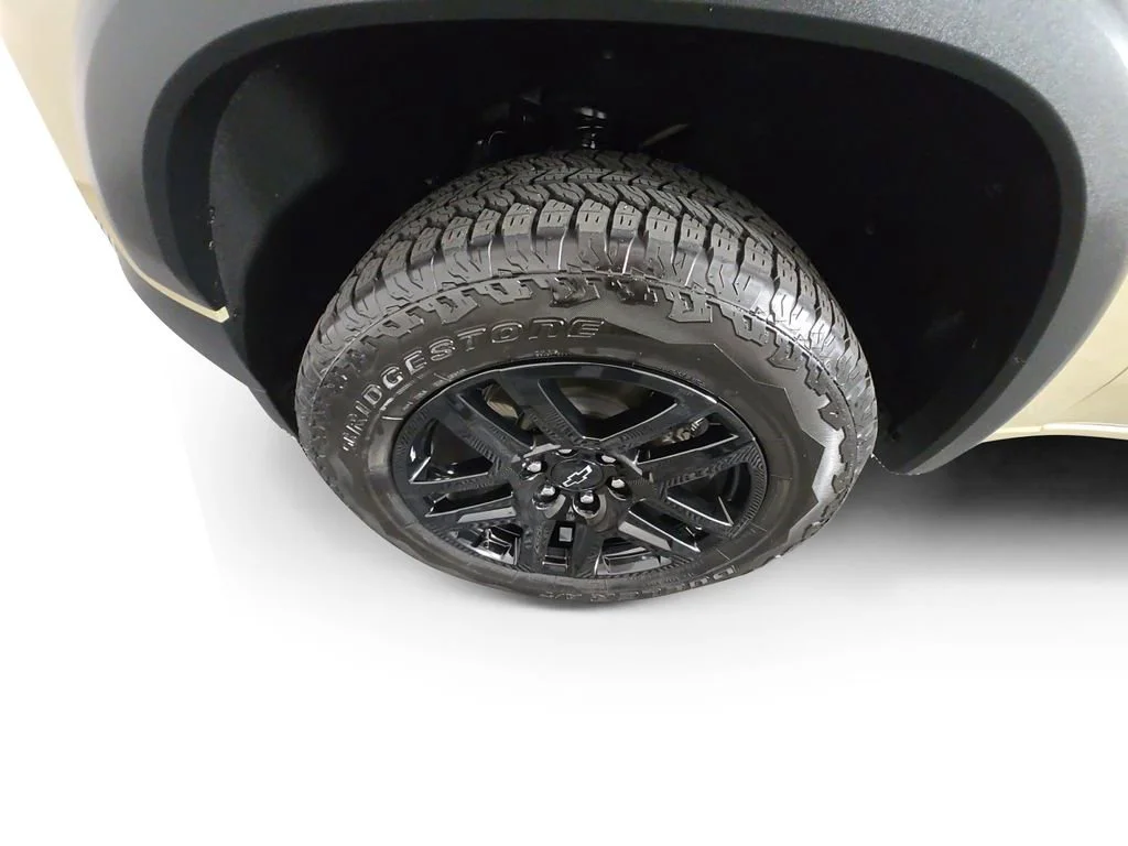 Used 2024 Sand Dune Metallic Chevrolet Trail Boss image 14