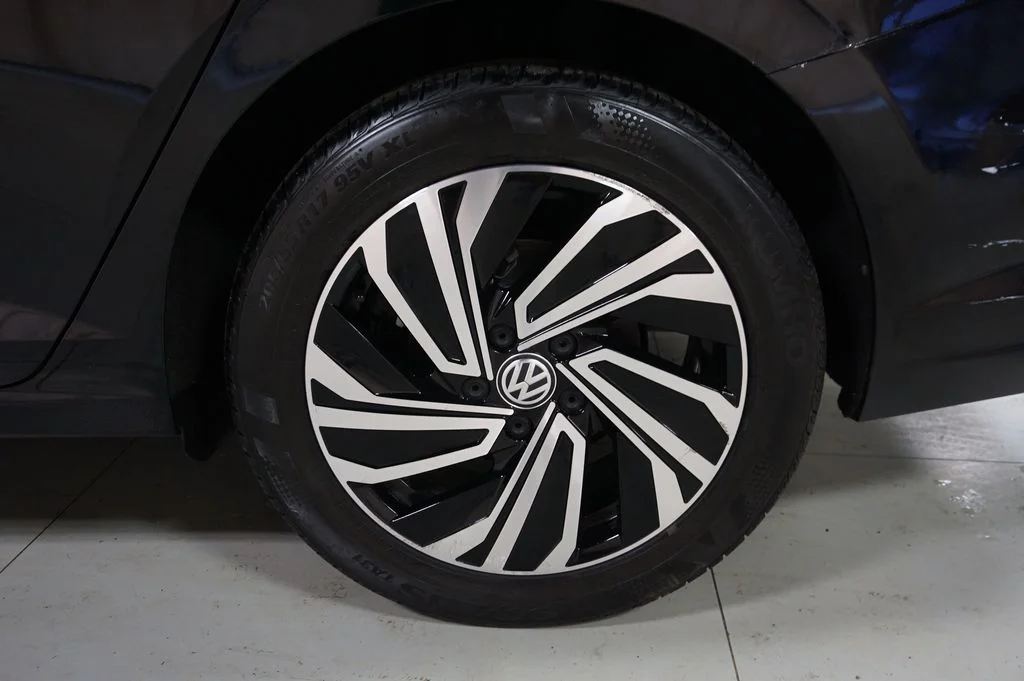 Certified Used 2020 Deep Black Pearl Volkswagen SEL image 41