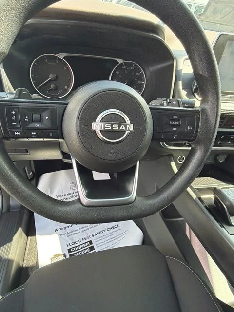 Used 2023 Gray Nissan S image 14