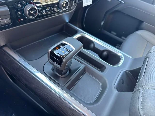 2026 Chevrolet Silverado 1500 LTZ - Photo 25