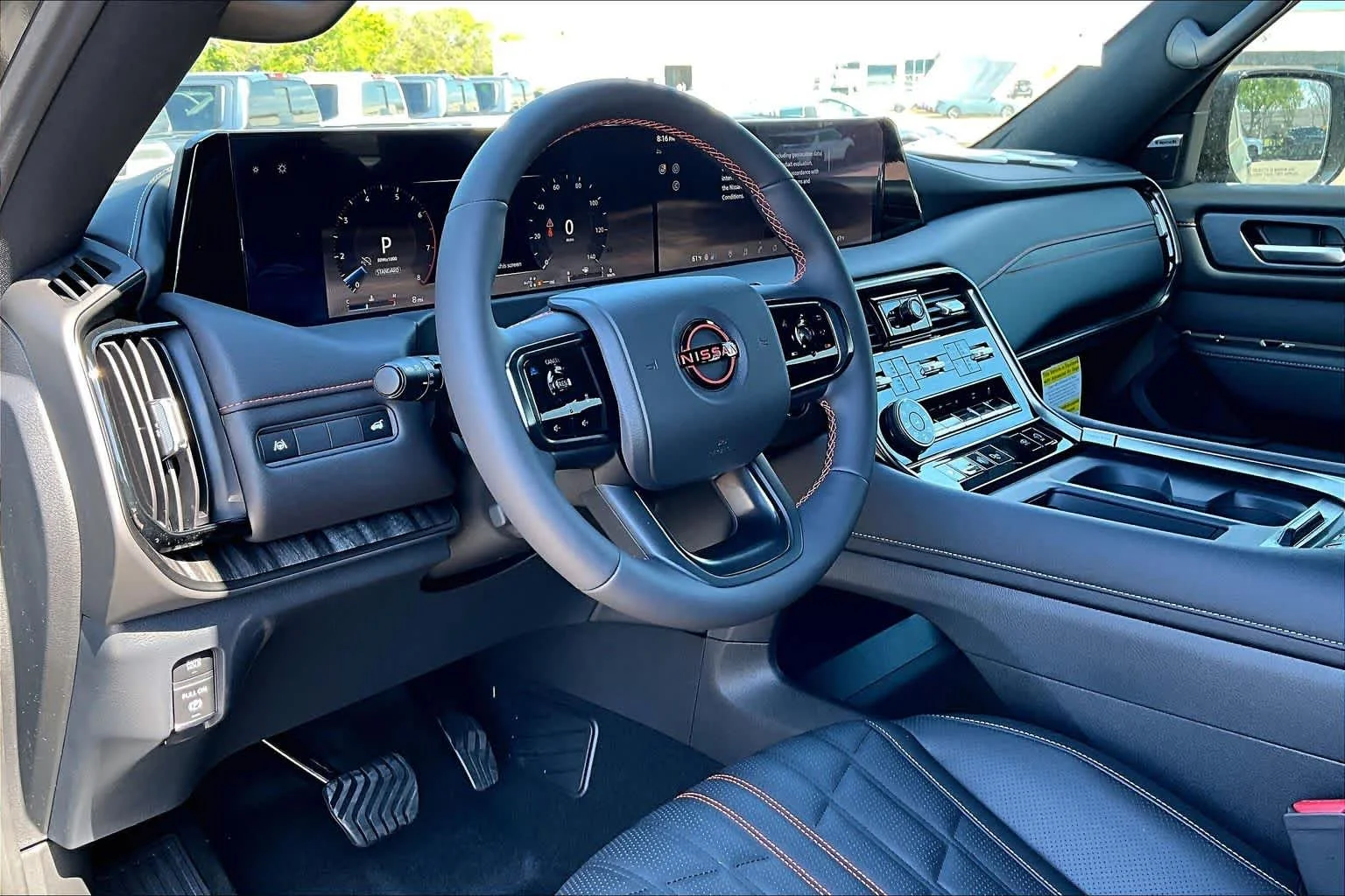 New 2026 Alpine Metallic / Super Black Two-tone Nissan PRO-4X image 10