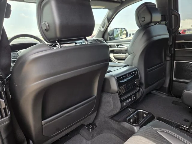 New 2026 Bright White Clear-Coat Exterior Paint Jeep  image 29