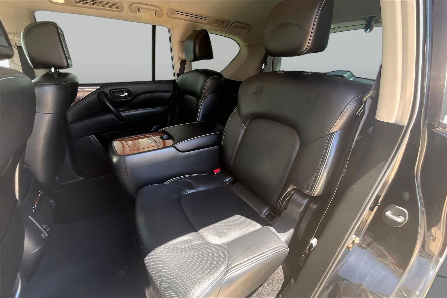 Used 2019 Black Obsidian INFINITI LUXE image 21