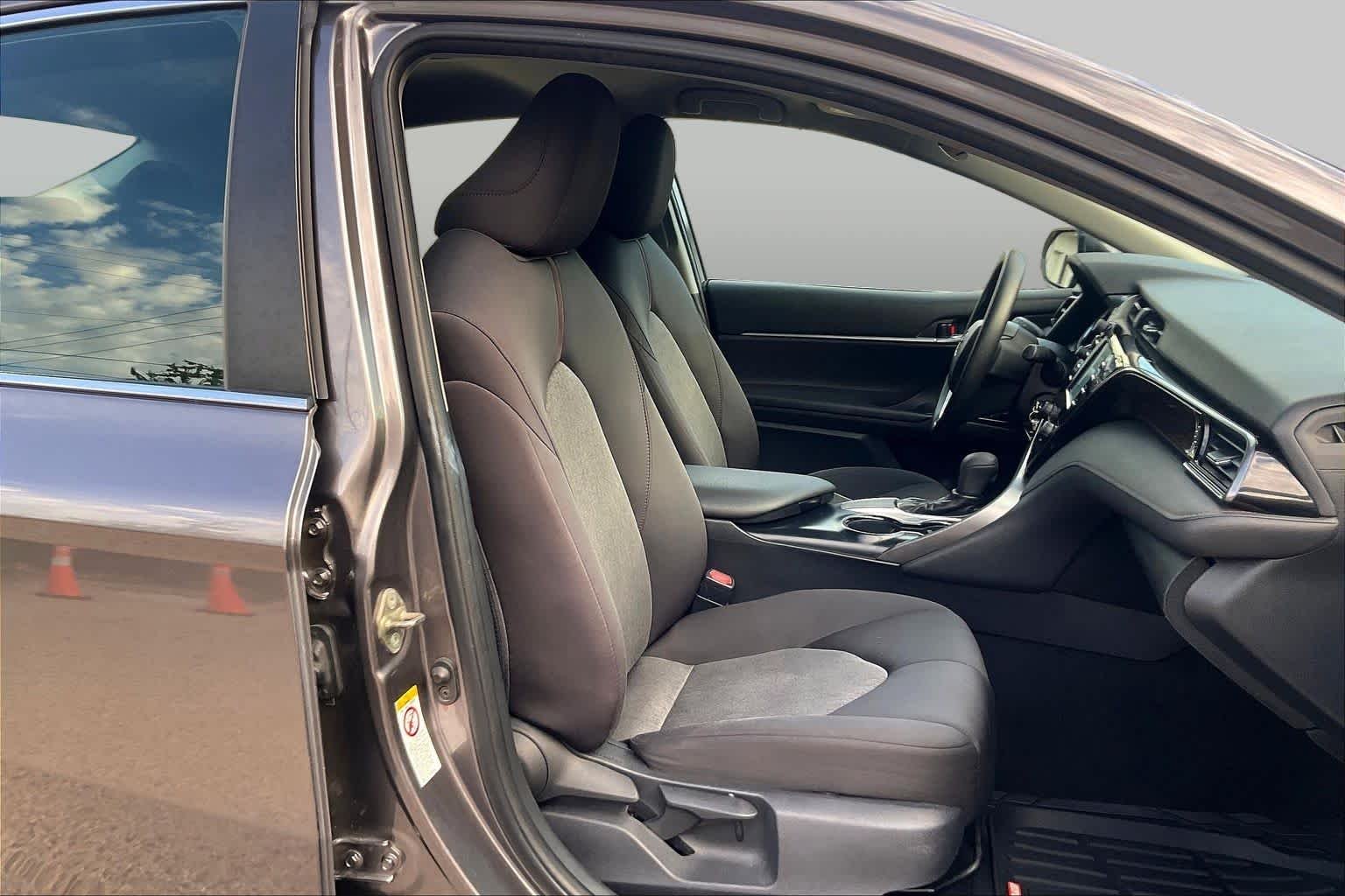 Used 2019 Predawn Gray Mica Toyota LE image 9
