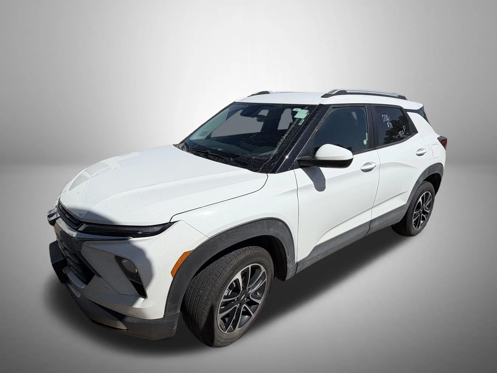 Used 2025 White Chevrolet LT image 2