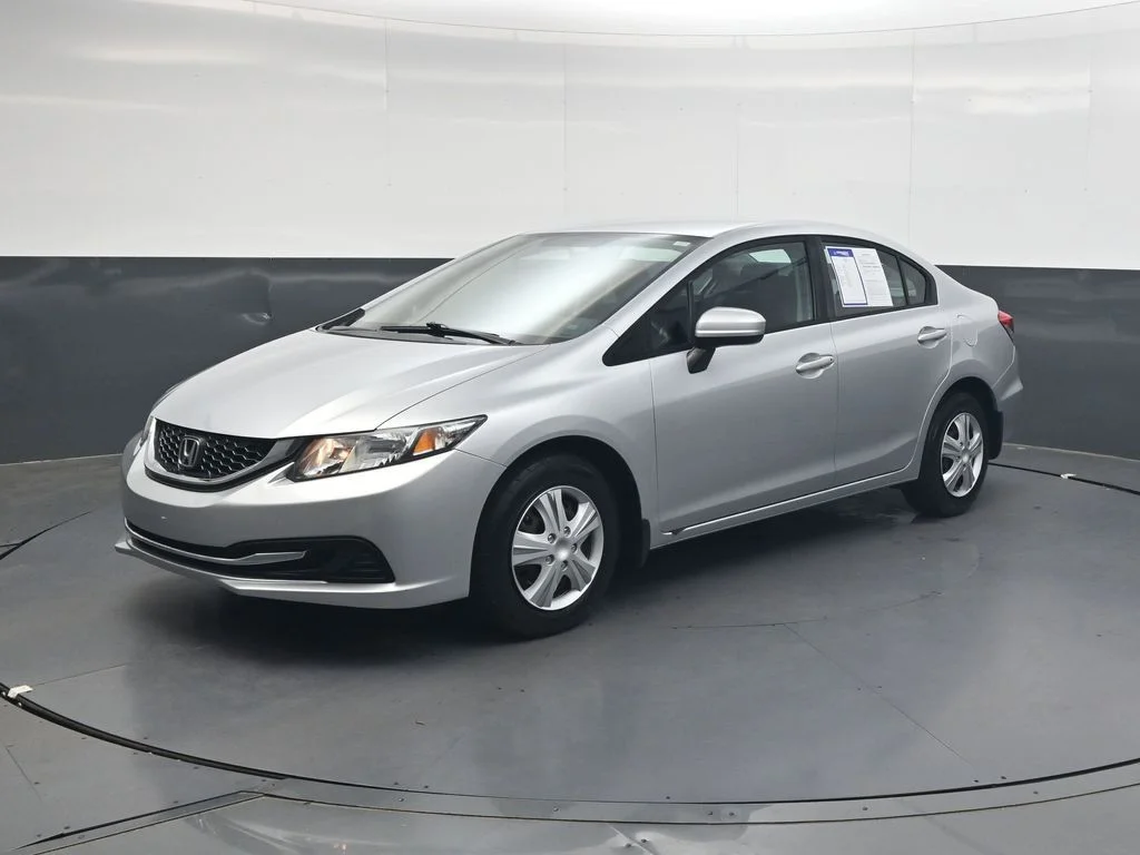 Used 2015 Silver Honda LX image 8