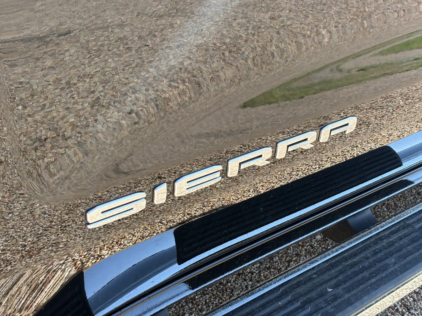 2026 GMC Sierra 1500 SLT - Photo 11