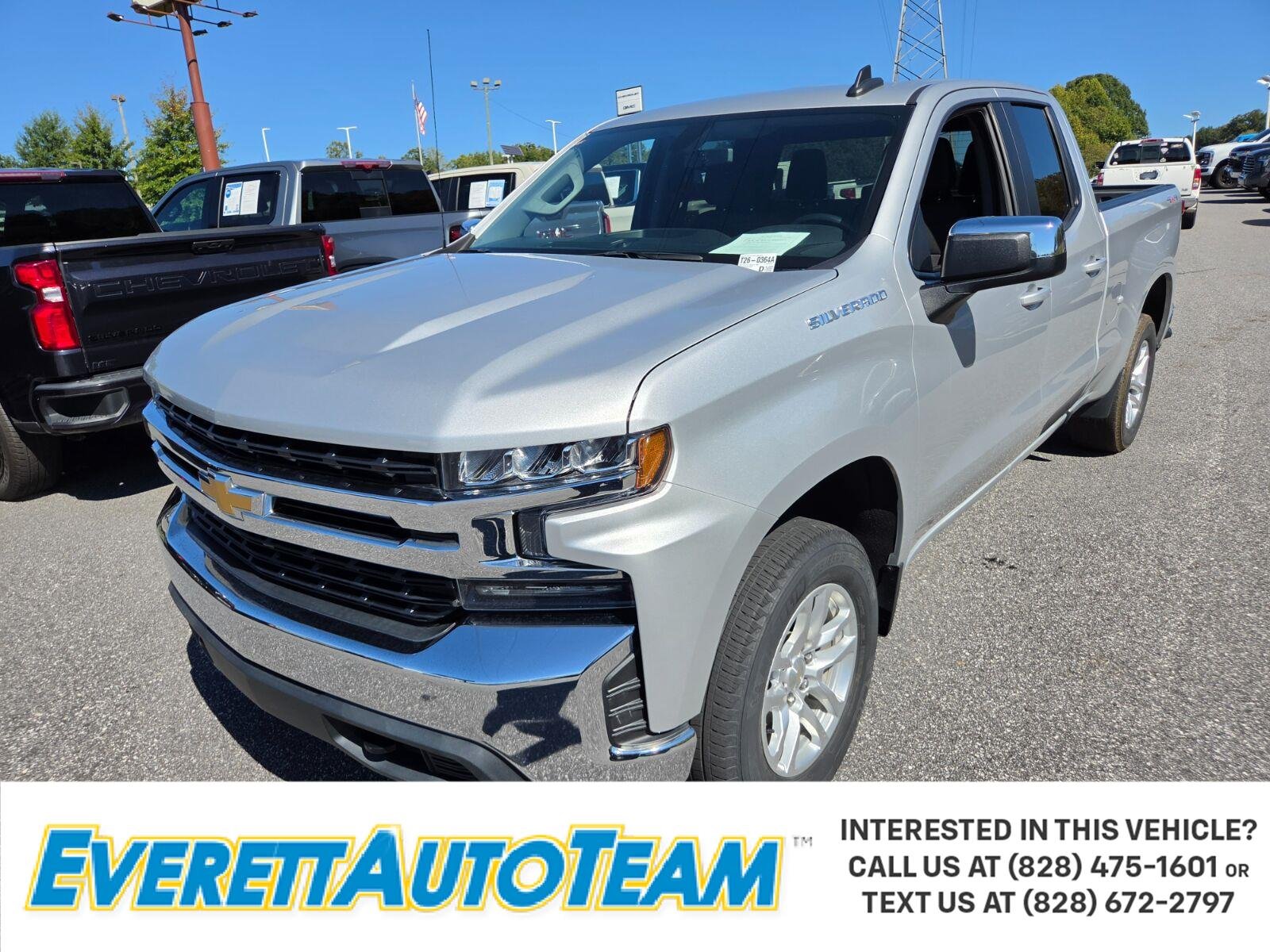 Used 2019 SILVER ICE METALLIC Chevrolet LT image 1