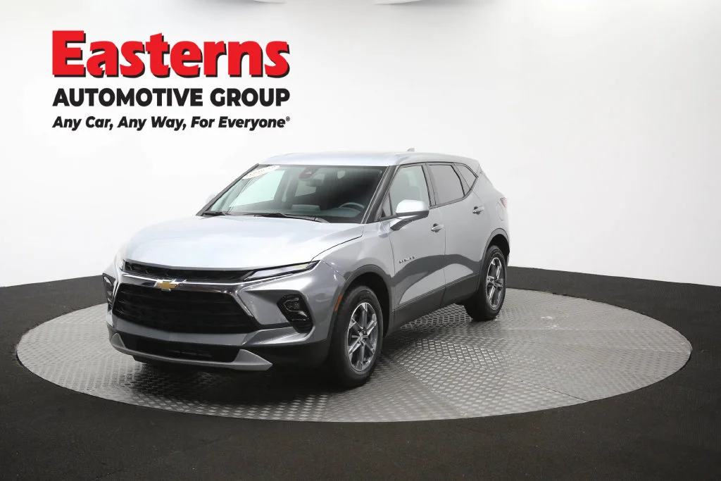 Used 2025 Gray Chevrolet LT image 58