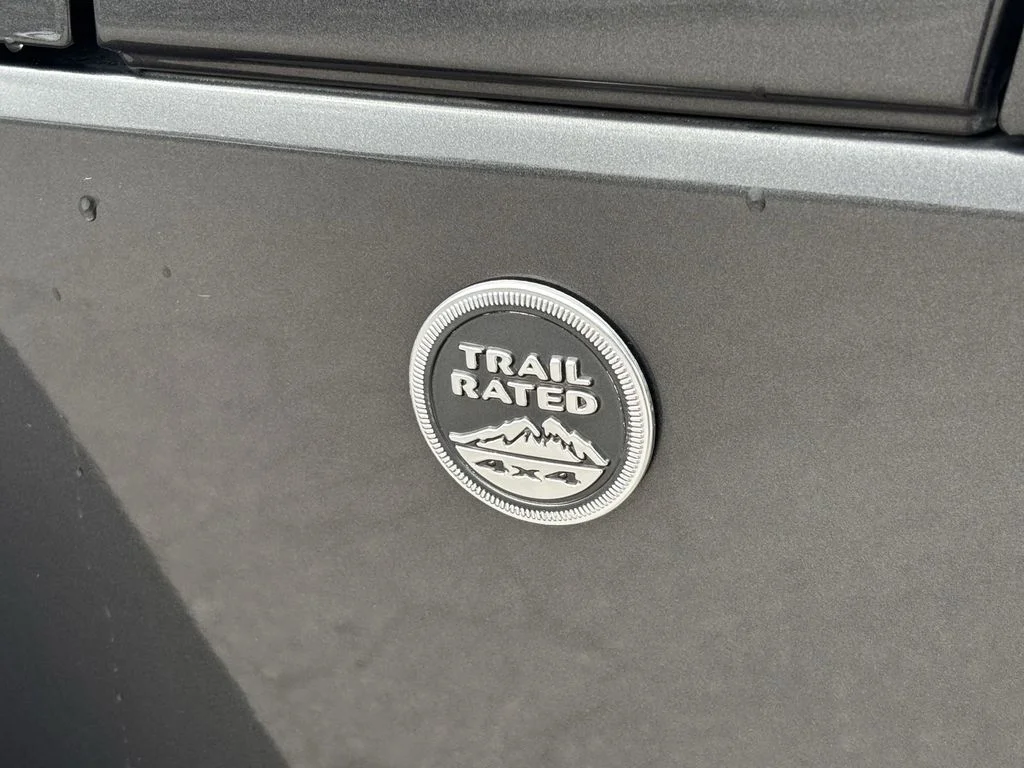 Used 2018 Gray Jeep Unlimited Sport image 34