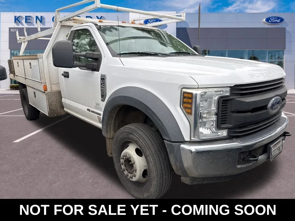 2018 Ford F-450 XL Regular Cab 169-In DRW's photo