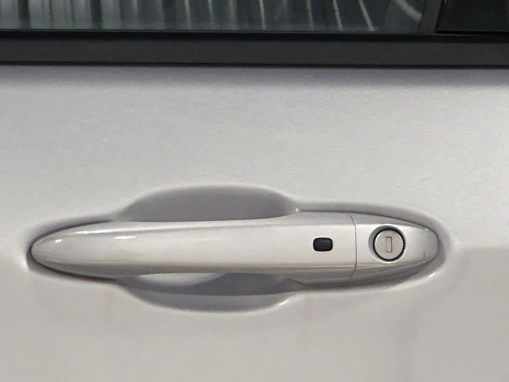 Used 2026 Silver Jeep Limited image 17