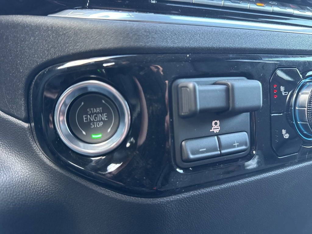 New 2026 Summit White GMC SLE image 11