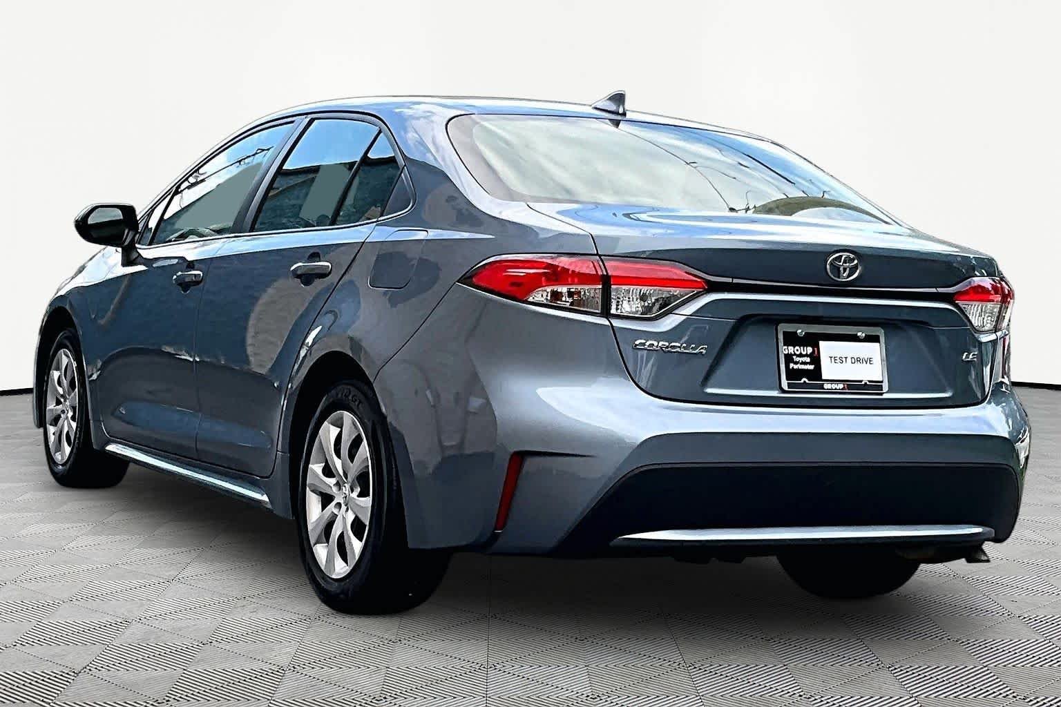 Used 2022 Celestite Toyota LE image 12