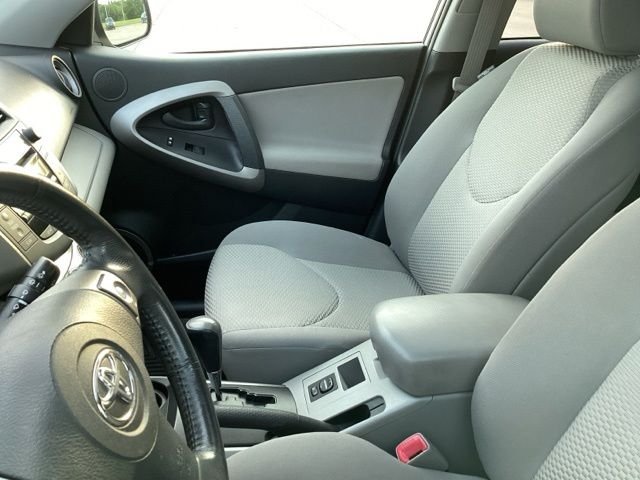 Used 2008 Classic Silver Toyota Limited image 15